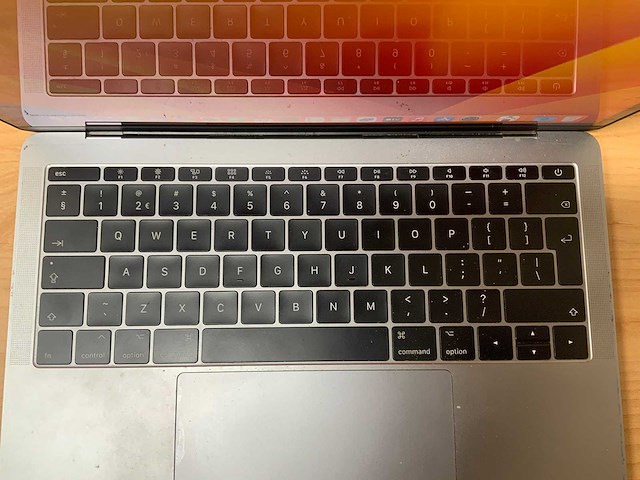 Apple - macbook pro - i5 / 8gb / 128gb / 13,3'' laptop - afbeelding 5 van  7