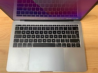 Apple - macbook pro - i5 / 8gb / 256gb / 13,3'' laptop - afbeelding 2 van  5