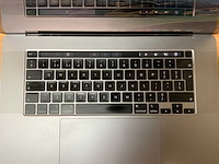 Apple - macbook pro - i7 / 16gb / 500gb / 16'' laptop - afbeelding 4 van  7