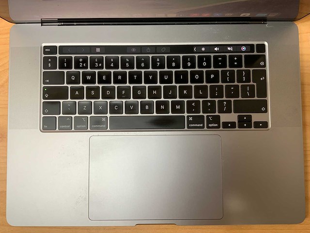 Apple - macbook pro - i7 / 16gb / 500gb / 16'' laptop - afbeelding 5 van  7