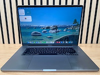 Apple - macbook pro - i7 / 16gb / 500gb / 16'' laptop