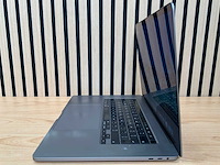 Apple - macbook pro - i7 / 16gb / 500gb / 16'' laptop - afbeelding 2 van  7