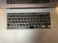 Apple - macbook pro - i7 / 16gb / 500gb / 16'' laptop - afbeelding 4 van  7