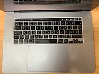 Apple - macbook pro - i7 / 16gb / 500gb / 16'' laptop - afbeelding 5 van  7