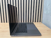 Apple - macbook pro - i7 / 16gb / 512gb / 15,4'' laptop - afbeelding 2 van  7