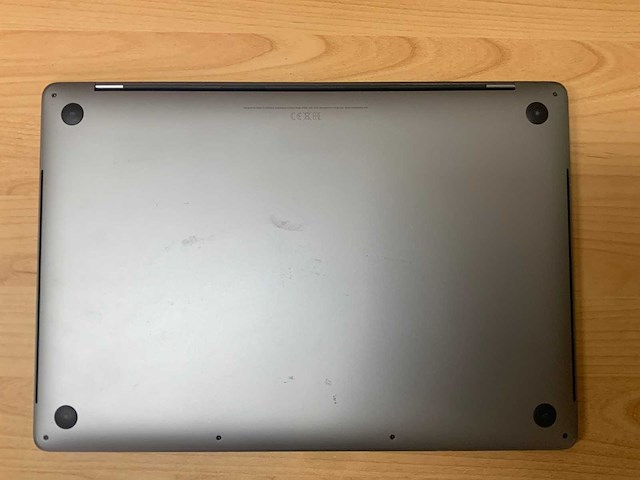 Apple - macbook pro - i7 / 16gb / 512gb / 15,4'' laptop - afbeelding 6 van  7
