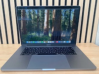 Apple - macbook pro - i7 / 16gb / 512gb / 15,4'' laptop