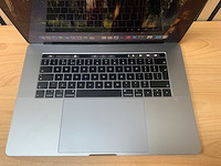 Apple - macbook pro - i7 / 16gb / 512gb / 15,4'' laptop - afbeelding 4 van  7