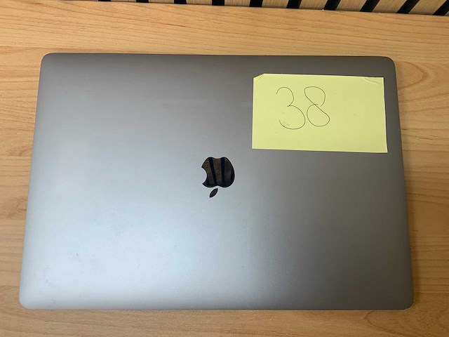 Apple - macbook pro - i7 / 16gb / 512gb / 15,4'' laptop - afbeelding 7 van  7