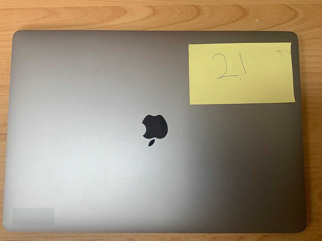 Apple - macbook pro - i7 / 16gb / 512gb / 16'' laptop - afbeelding 7 van  7