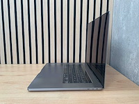 Apple - macbook pro - i7 / 16gb / 512gb / 16'' laptop - afbeelding 3 van  7