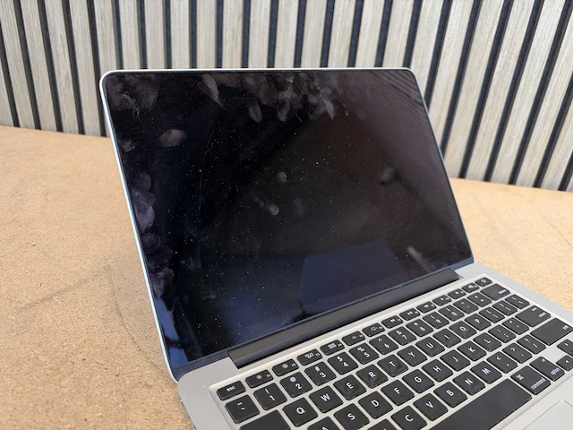 Apple - macbook pro - laptop - afbeelding 5 van  6