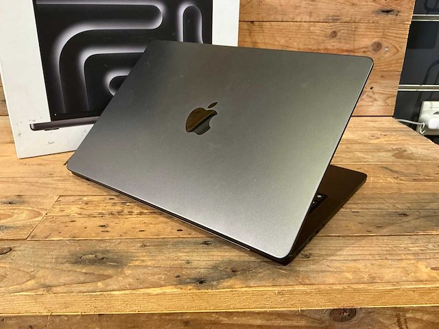 Apple - macbook pro 14'' (m3 pro, 2023) - laptop - afbeelding 6 van  11