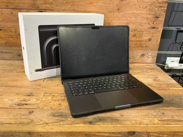 Apple - macbook pro 14'' (m3 pro, 2023) - laptop - afbeelding 10 van  11