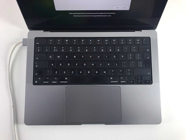 Apple - macbook pro 14.2”, m1, 16 gb ram, 512 gb internal memory laptop - afbeelding 4 van  7