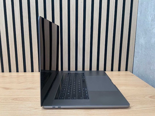 Apple - macbook pro a1707 i7 - laptop - afbeelding 2 van  7