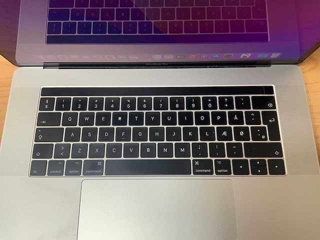 Apple - macbook pro a1707 i7 - laptop - afbeelding 5 van  7