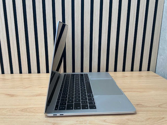 Apple - macbook pro a1708 i5 - laptop - afbeelding 1 van  3