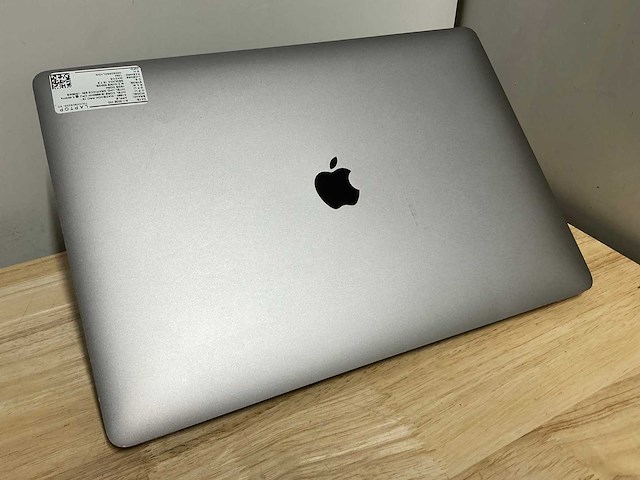 Apple - macbook pro a1990(i9) - laptop - afbeelding 6 van  6