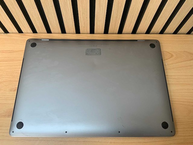 Apple - macbook pro a2141 i7 - laptop - afbeelding 6 van  7