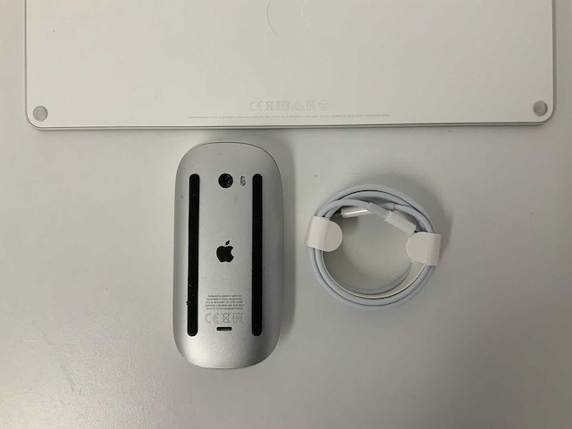 Apple - magic azerty keyboard & magic mouse - afbeelding 2 van  2
