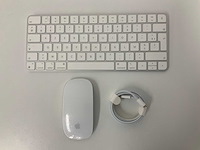 Apple - magic azerty keyboard & magic mouse