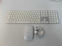 Apple - magic qwerty keyboard with numeric keypad & magic mouse - afbeelding 1 van  2