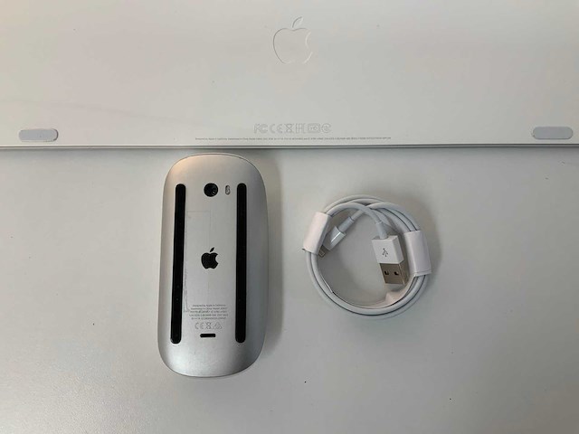 Apple - magic qwerty keyboard with numeric keypad & magic mouse - afbeelding 2 van  2