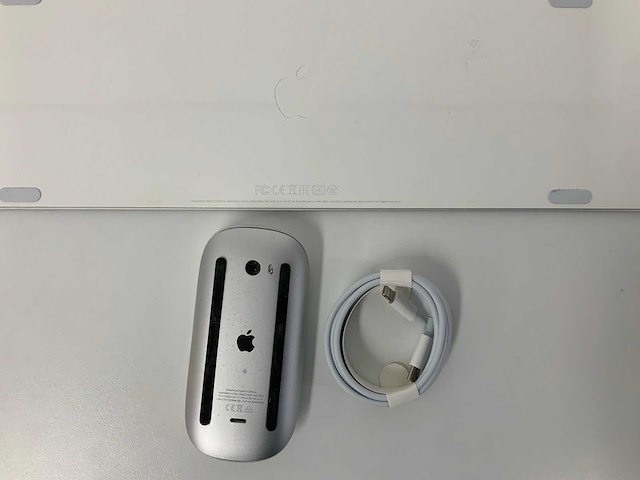 Apple - magic qwerty keyboard with numeric keypad & magic mouse - afbeelding 2 van  2