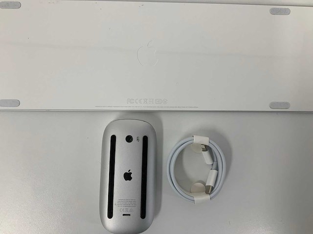 Apple - magic qwerty keyboard with numeric keypad & magic mouse - afbeelding 2 van  2