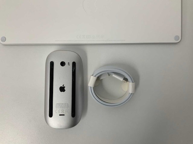 Apple - magic qwerty keyboard with touch id & magic mouse - afbeelding 2 van  2