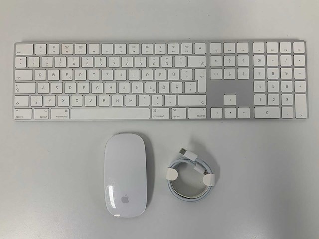 Apple - magic qwertz(duits) keyboard with numeric keypad & magic mouse - afbeelding 1 van  2