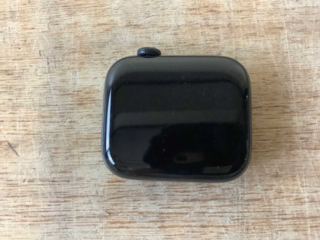 Apple - se - smartwatch a2723 - afbeelding 4 van  9