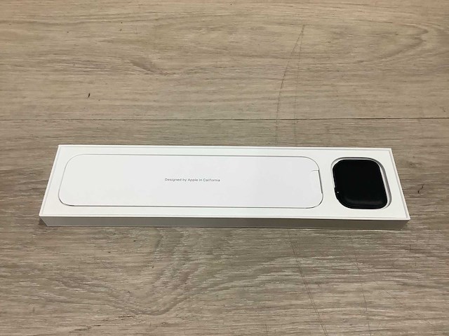 Apple - series 8 - smartwatch gps midnight aluminium - afbeelding 3 van  6