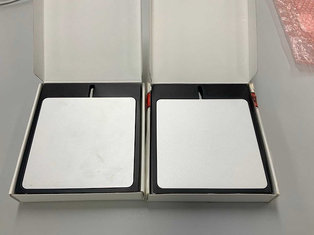 Apple - usb superdrive (2x) - afbeelding 1 van  3