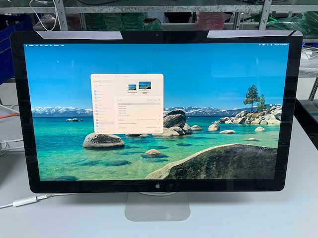 Apple 27-inch 2k thunderbolt display monitor - afbeelding 1 van  2