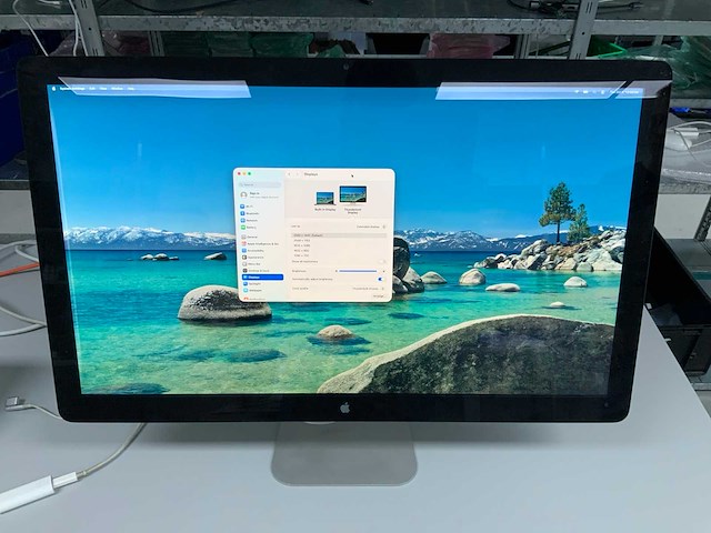 Apple 27-inch 2k thunderbolt display monitor - afbeelding 1 van  2