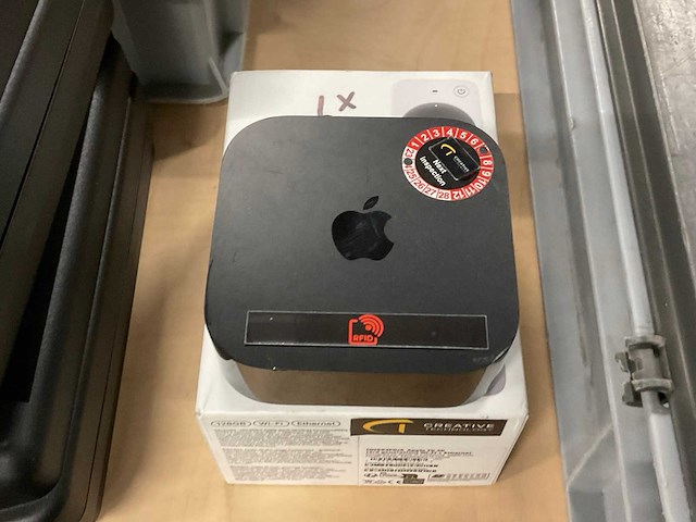 Apple 4k 3th generation tv - afbeelding 2 van  3