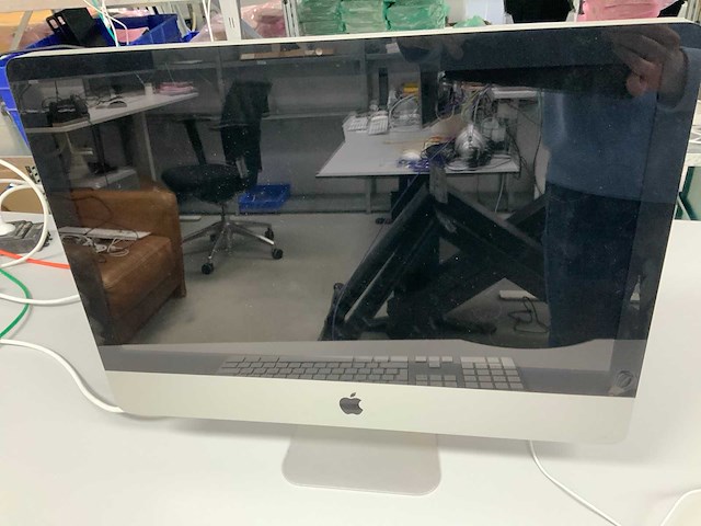 Apple a1311 21.5-inch imac mb950n/a desktop - afbeelding 2 van  3