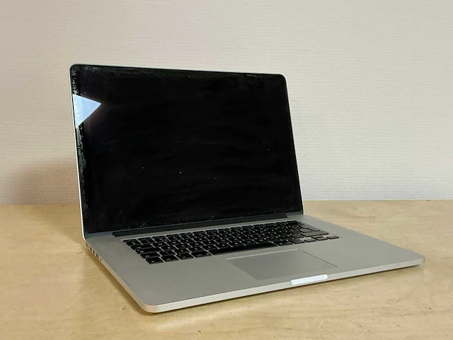 Apple a1398 - i7-4770hq macbook pro - afbeelding 1 van  4