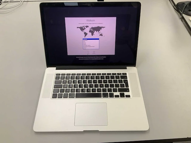 Apple a1398 15-inch macbook pro mc975ll/a laptop - afbeelding 1 van  3