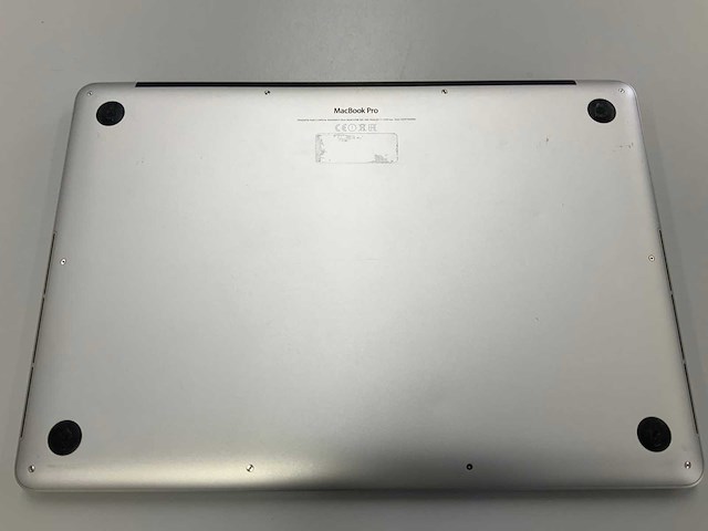 Apple a1398 15-inch macbook pro mjlq2n/a laptop - afbeelding 3 van  3