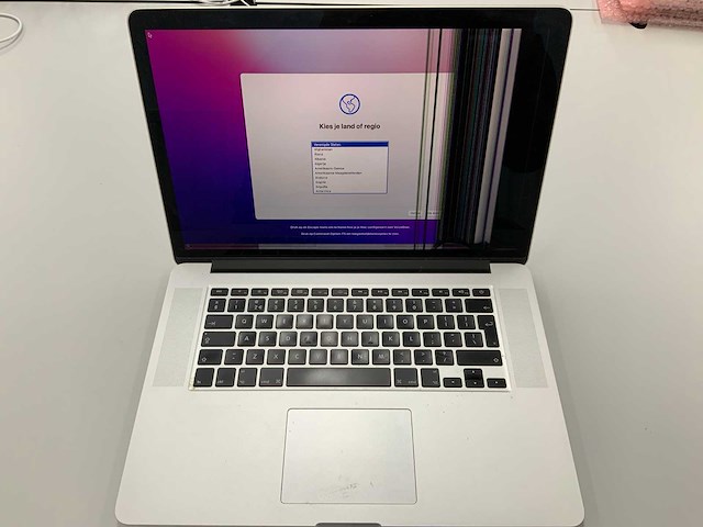 Apple a1398 15-inch macbook pro mjlq2n/a laptop - afbeelding 1 van  3
