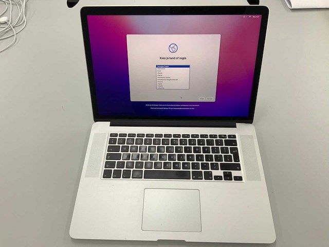 Apple a1398 15-inch macbook pro mjlq2n/a laptop - afbeelding 1 van  3