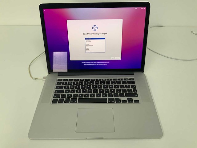 Apple a1398 15-inch macbook pro mjlt2n/a laptop - afbeelding 1 van  3