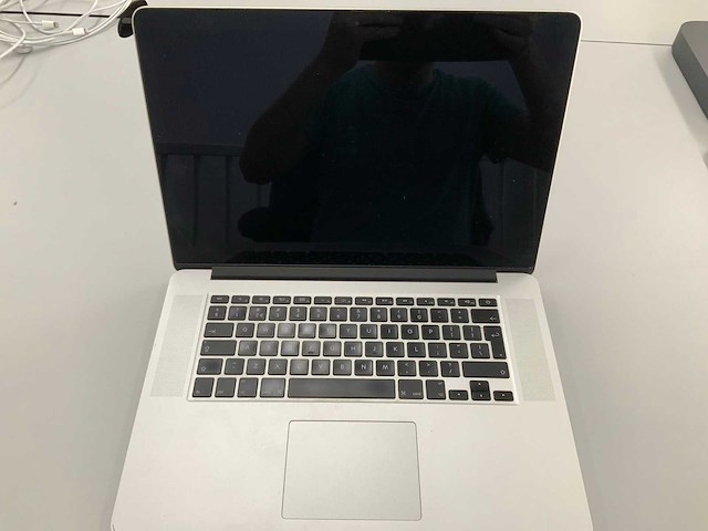 Apple a1398 15-inch macbook pro mjlt2n/a laptop - afbeelding 1 van  3