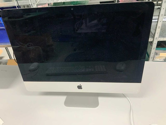 Apple a1418 21.5-inch imac mf883ll/a desktop - afbeelding 2 van  3