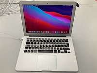 Apple a1466 13-inch macbook air md760ll/a laptop