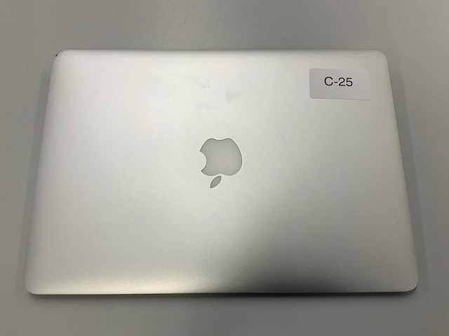 Apple a1466 13-inch macbook air md760ll/a laptop - afbeelding 2 van  3