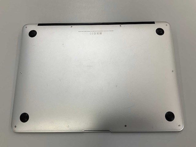 Apple a1466 13-inch macbook air md760n/a laptop - afbeelding 3 van  3